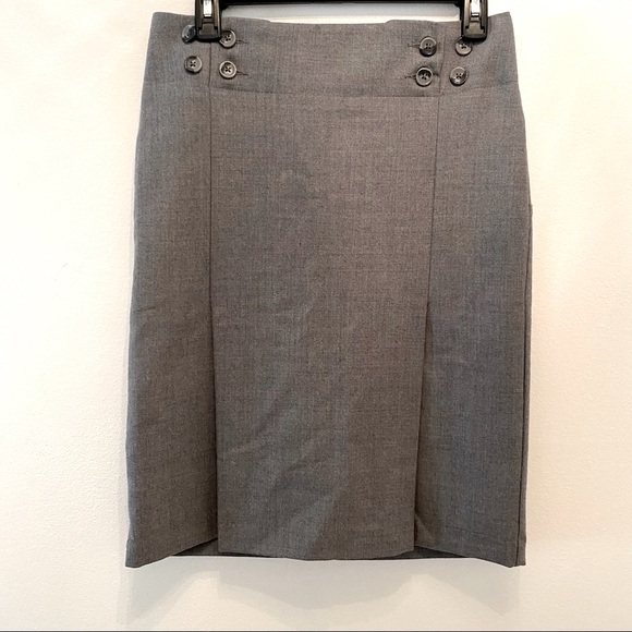 BANANA REPUBLIC 100% WOOL GRAY MINI SKIRT SIZE 4 CLASSIC NEUTRAL - Picture 1 of 5